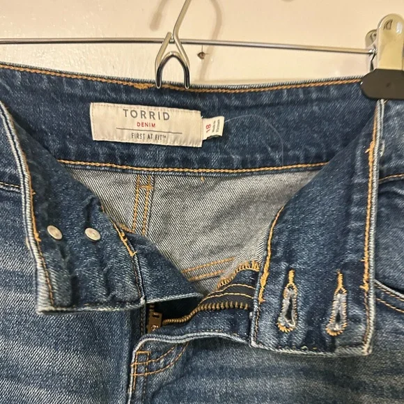 Torrid Blue Denim Pencil Skirt - Picture 4 of 6